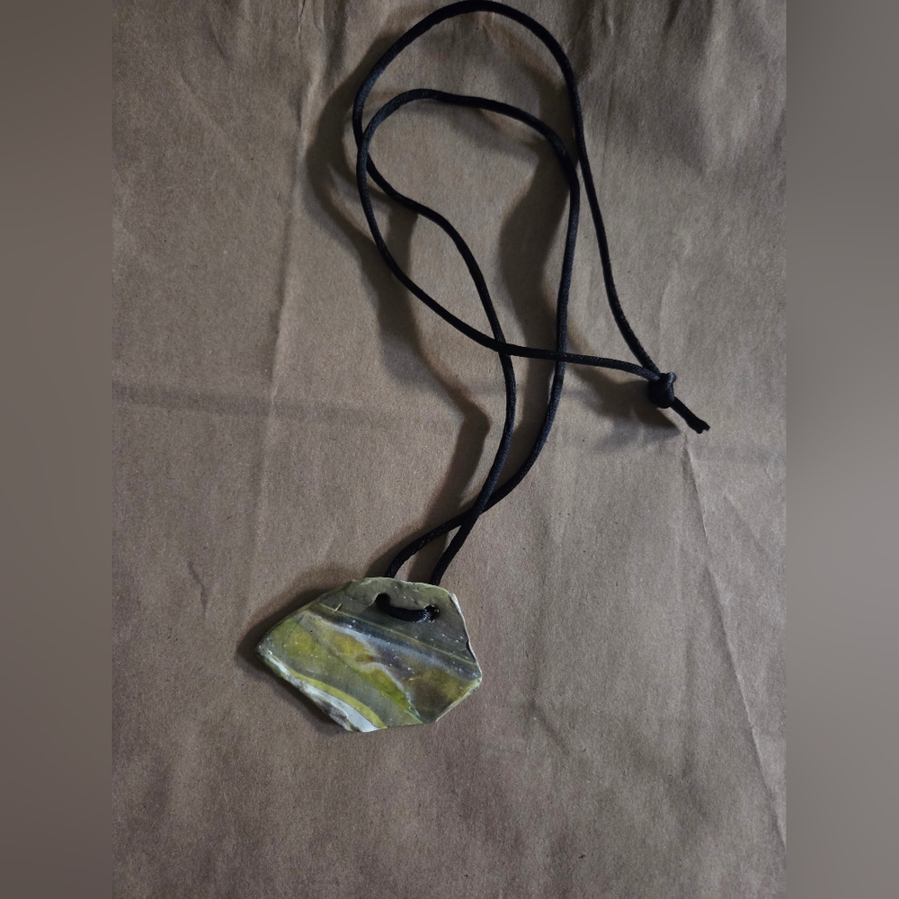 Unique Stone Pendant Necklace
